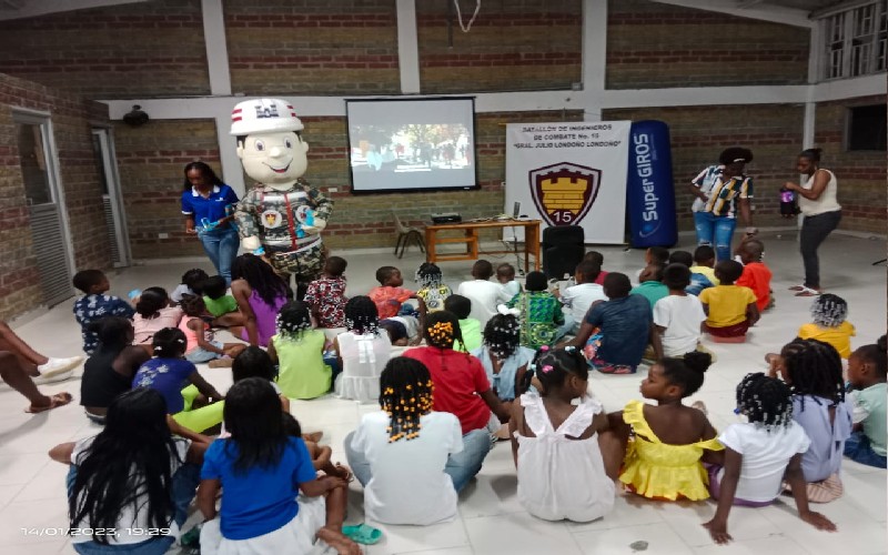 Cine al parque en el municipio de Unión Panamericana – Choco.