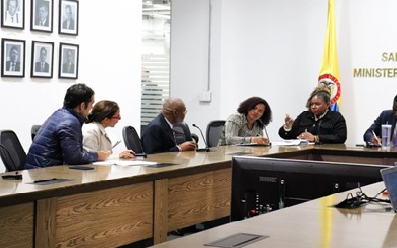 Gobernadora del Chocó (e) y su equipo financiero sostienen encuentro con Ministerio de Hacienda y Crédito Público para tratar asuntos como: Deuda pública, FONPET y fortalecimiento institucional.