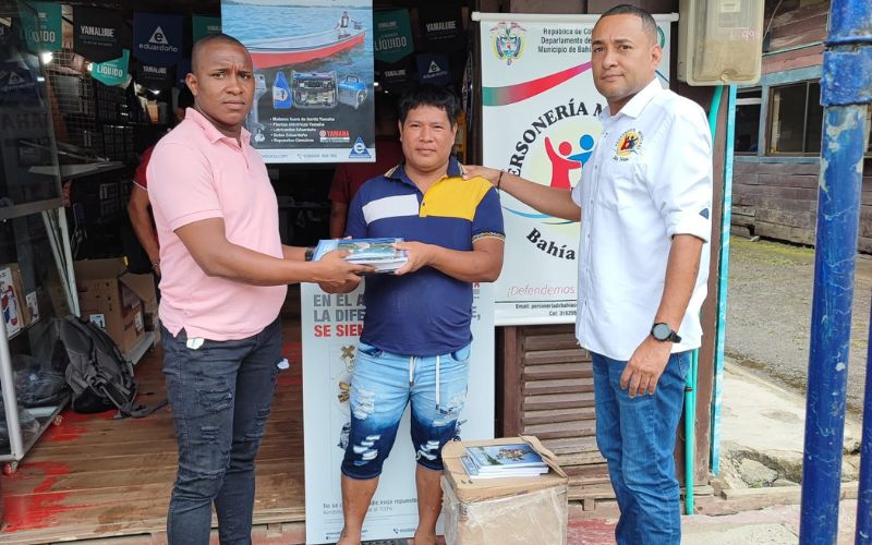 Personería de Bahía Solano hizo entrega de útiles escolares a estudiantes de las Instituciones Educativas de las comunidades Indígenas.