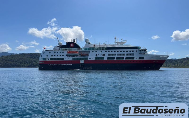 Con 60 turistas a bordo arribó el crucero internacional ‘Fram’ a Bahía Solano.