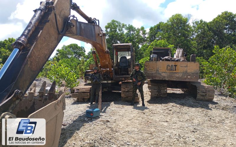 Fuerzas Militares destruyen siete unidades de producción minera en Chocó.