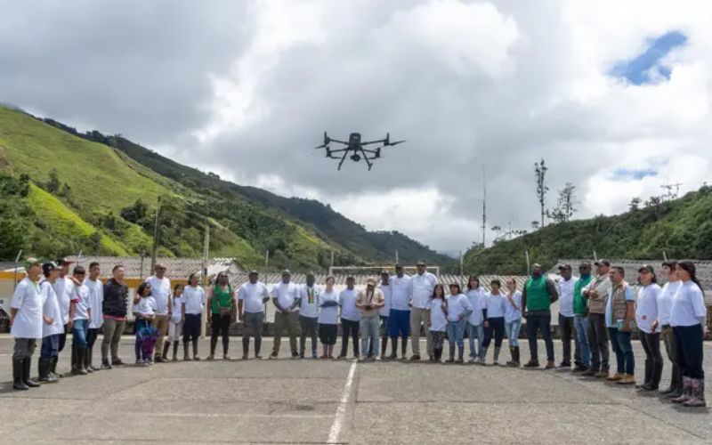 Con sistemas autónomos no tripulados Codechocó busca restaurar áreas degradadas por actividades antrópicas en el Carmen de Atrato – Chocó.