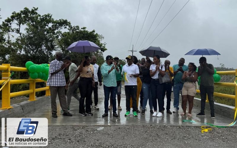 Alcalde de Unión Panamericana inaugura puente que conecta la vía del Plan de Raspadura con el corregimiento El Dos.