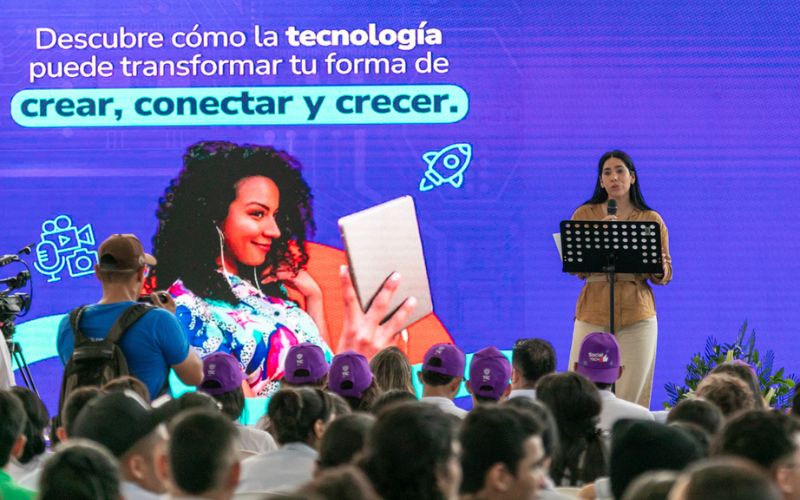Gobierno Petro cierra brechas históricas en conectividad, con énfasis en zonas alejadas y olvidadas