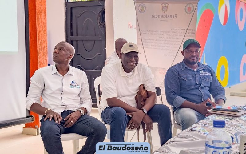 Socialización del proyecto de pavimentación de 5 kilómetros entre Puerto Meluk y Curundó La Banca, en Medio Baudó